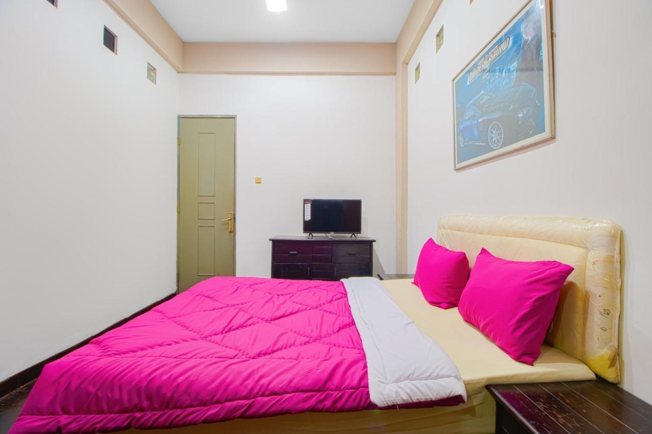 Tobana House Bintaro Hotell Jakarta Eksteriør bilde