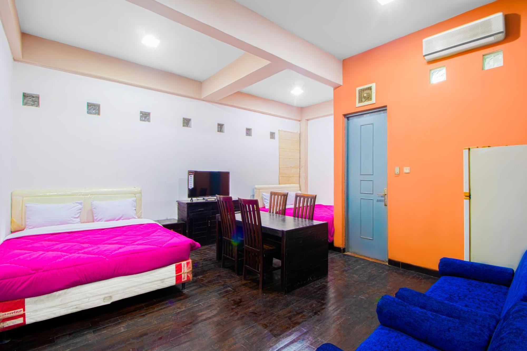 Tobana House Bintaro Hotell Jakarta Eksteriør bilde