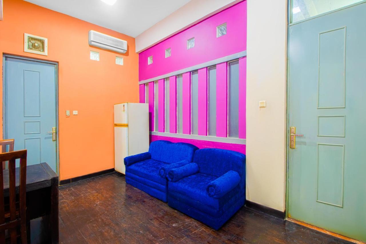 Tobana House Bintaro Hotell Jakarta Eksteriør bilde