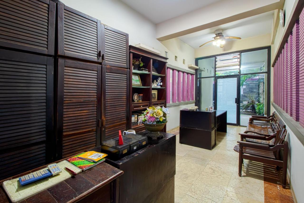 Tobana House Bintaro Hotell Jakarta Eksteriør bilde