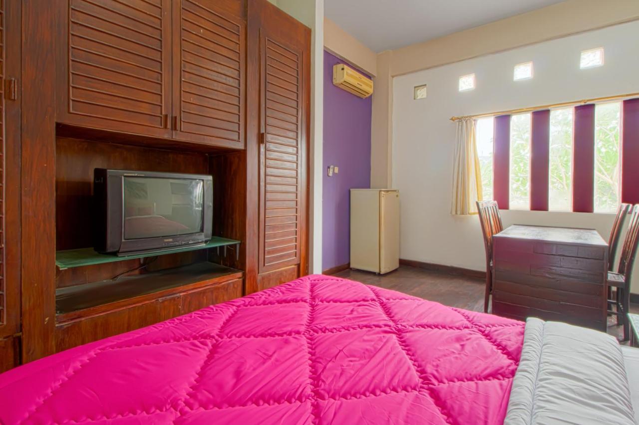 Tobana House Bintaro Hotell Jakarta Eksteriør bilde